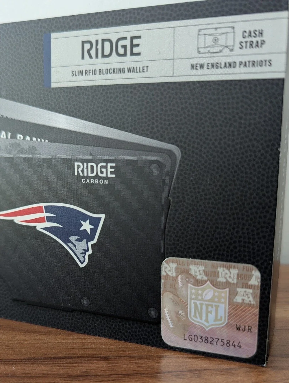 Ridge Carbon Wallet RFID-Blocking New England Patriots NFL New In Box